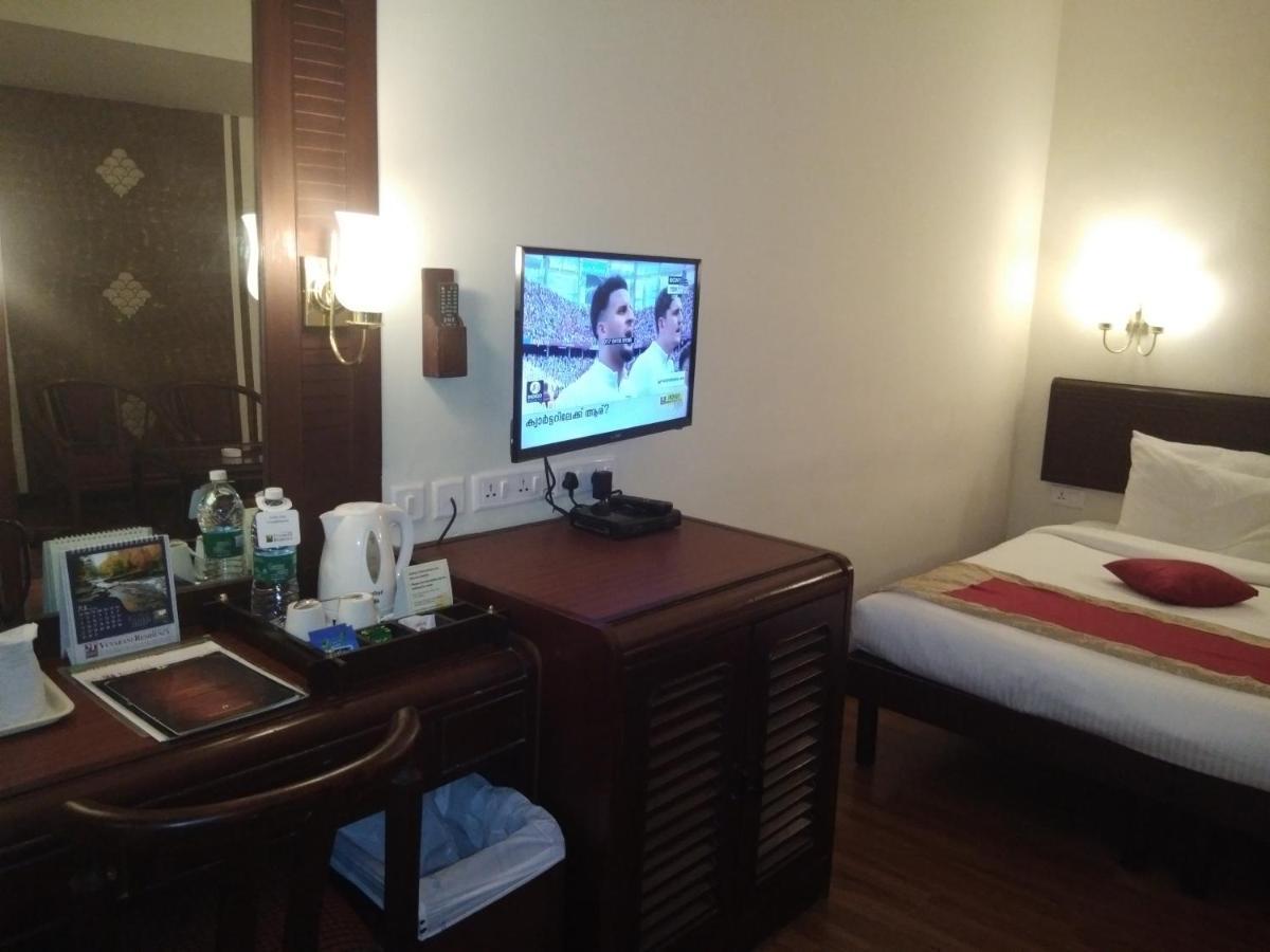 Yuvarani Residency Kochi Exterior photo